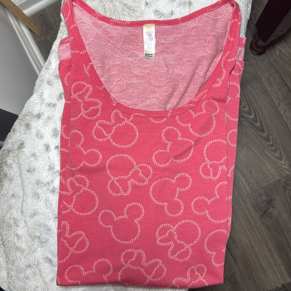 Lularoe Disney top Gently used